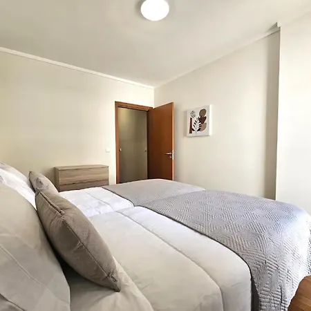 Wings Santa Cruz (Madeira)